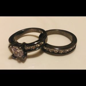 Women’s Wedding Band set size 8